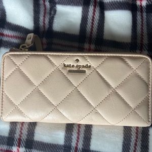 PreLoved Kate Spade Wallet
